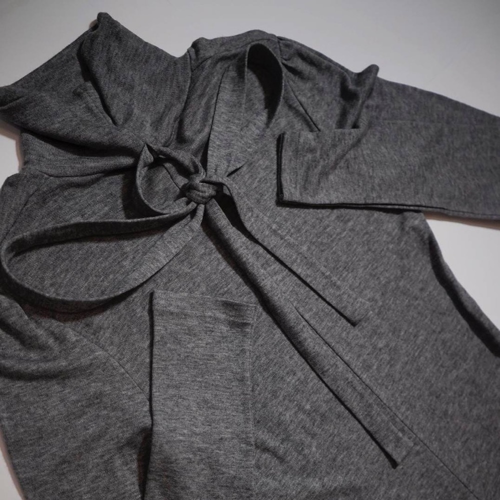 United Colors of Benetton Gray Sweater Dress Size M NWT Tie Neck